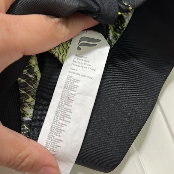 FABLETICS Women’s No-Bounce Sport Bra Zip Up Medium Animal Print - Picture 5 of 8